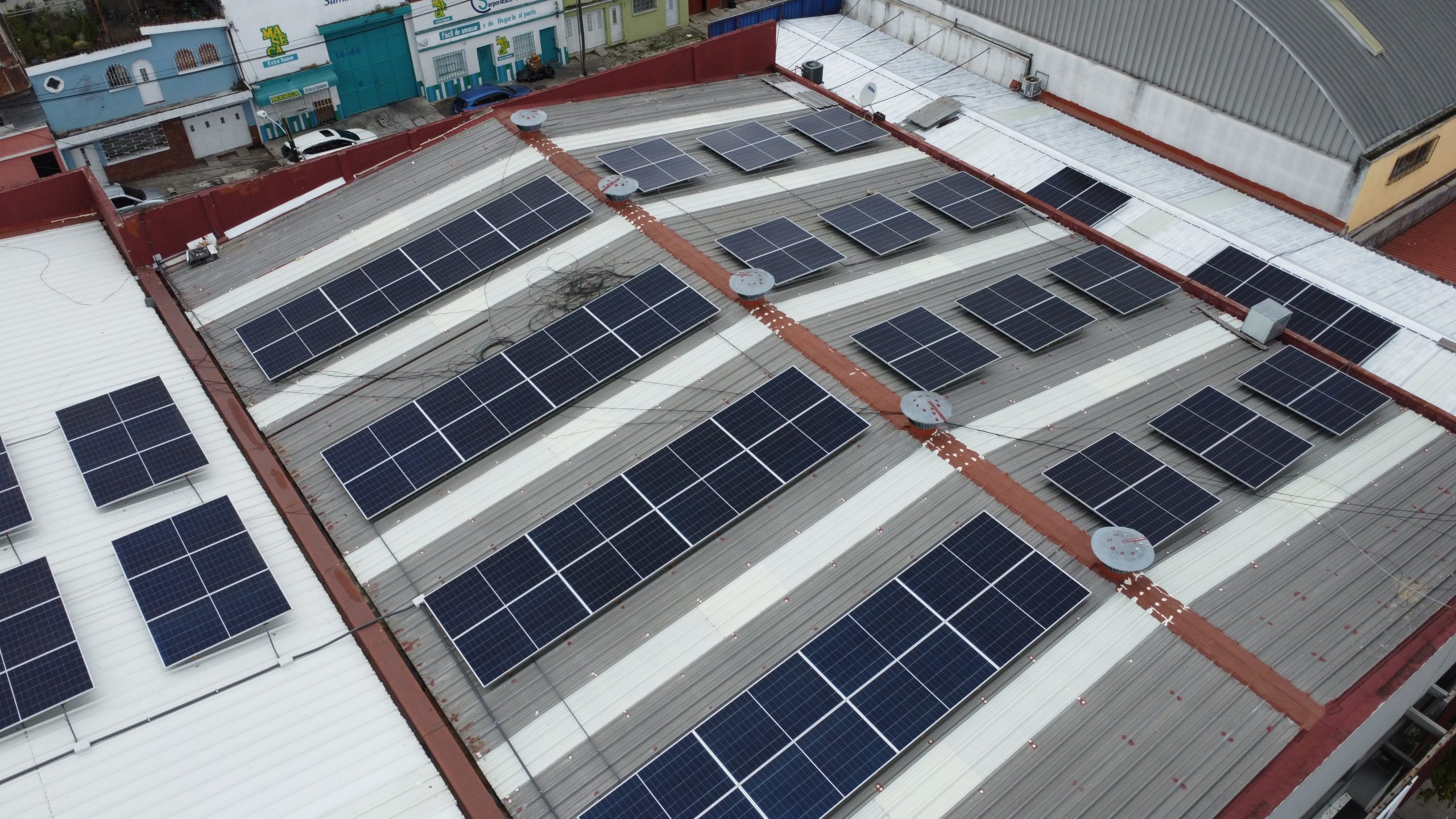 Llamasa, Zona 12 Paneles Solares Ecolumen