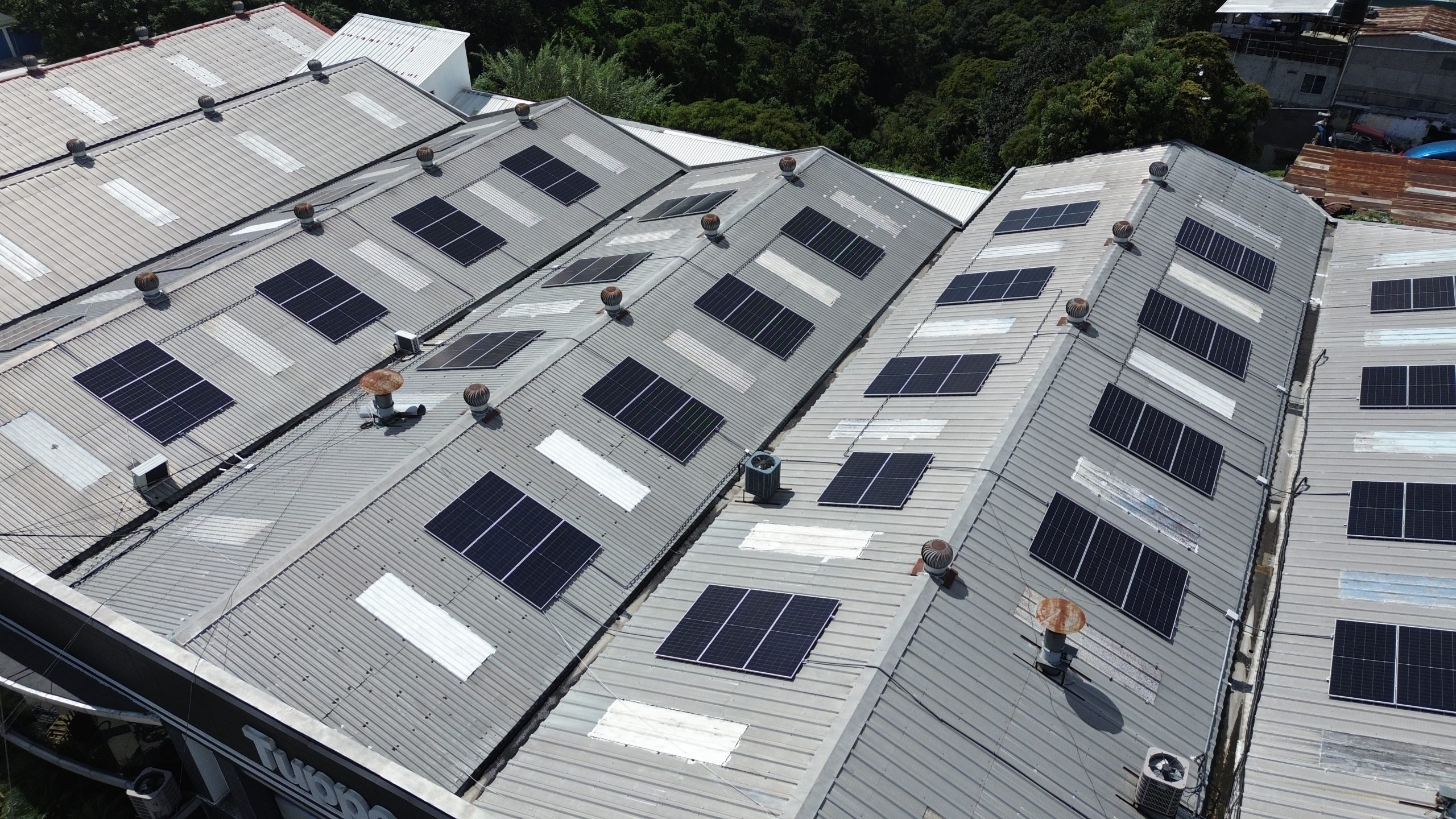 Tupperware paneles solares Ecolumen